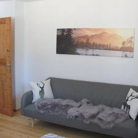 Homestay #6 Helles Sonniges Mit 2 Betten,sofa W-lan Frei Airport Nah Gelegen Mit Wg Bad *